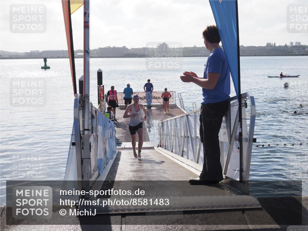 17.08.2025 - KN Förde Triathlon 2025 MichiJ http://msf.ph/oto/8581483 17.08.2025 09:20:18 Schwimmen 179, 195, 179, 196, 211 meine-sportfotos.de