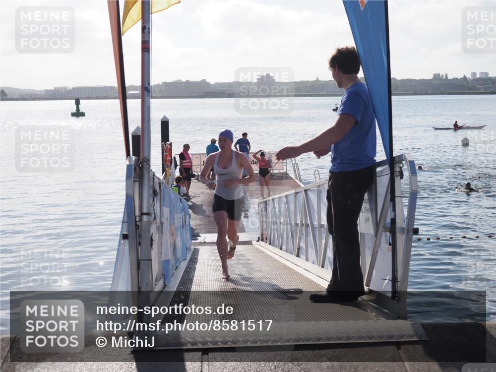 17.08.2025 - KN Förde Triathlon 2025 MichiJ http://msf.ph/oto/8581517 17.08.2025 09:20:20 Schwimmen 179, 179, 196, 211 meine-sportfotos.de