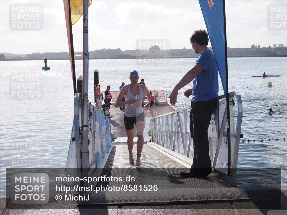 17.08.2025 - KN Förde Triathlon 2025 MichiJ http://msf.ph/oto/8581526 17.08.2025 09:20:20 Schwimmen 179, 179, 196, 211 meine-sportfotos.de