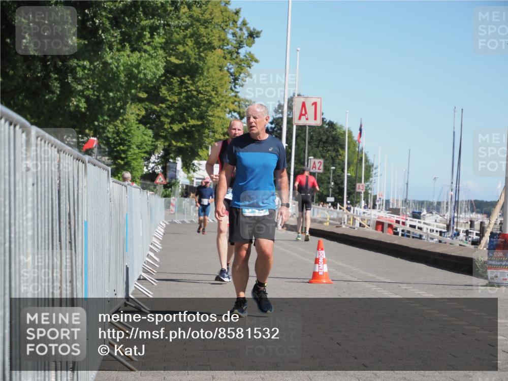 17.08.2025 - KN Förde Triathlon 2025 KatJ http://msf.ph/oto/8581532 17.08.2025 12:21:36 Laufen 335, 349 meine-sportfotos.de