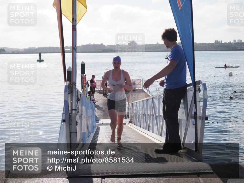 17.08.2025 - KN Förde Triathlon 2025 MichiJ http://msf.ph/oto/8581534 17.08.2025 09:20:20 Schwimmen 179, 179, 196, 211 meine-sportfotos.de