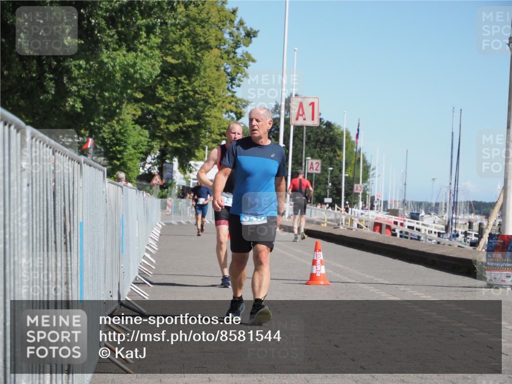 17.08.2025 - KN Förde Triathlon 2025 KatJ http://msf.ph/oto/8581544 17.08.2025 12:21:37 Laufen 335, 349 meine-sportfotos.de