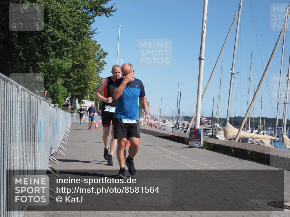 17.08.2025 - KN Förde Triathlon 2025 KatJ http://msf.ph/oto/8581564 17.08.2025 12:21:39 Laufen 335, 349 meine-sportfotos.de