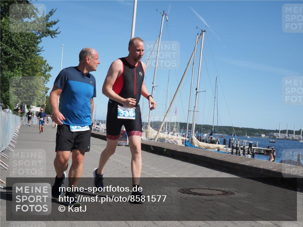 17.08.2025 - KN Förde Triathlon 2025 KatJ http://msf.ph/oto/8581577 17.08.2025 12:21:41 Laufen 335, 349 meine-sportfotos.de