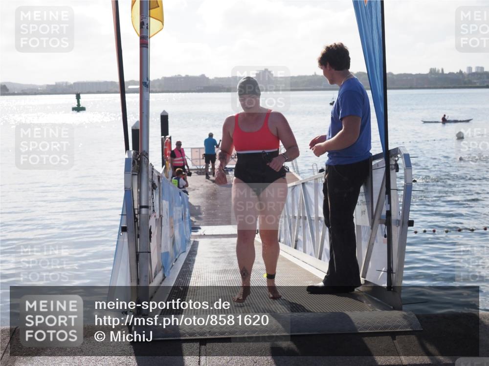 17.08.2025 - KN Förde Triathlon 2025 MichiJ http://msf.ph/oto/8581620 17.08.2025 09:20:26 Schwimmen 179, 196, 196, 211, 240 meine-sportfotos.de