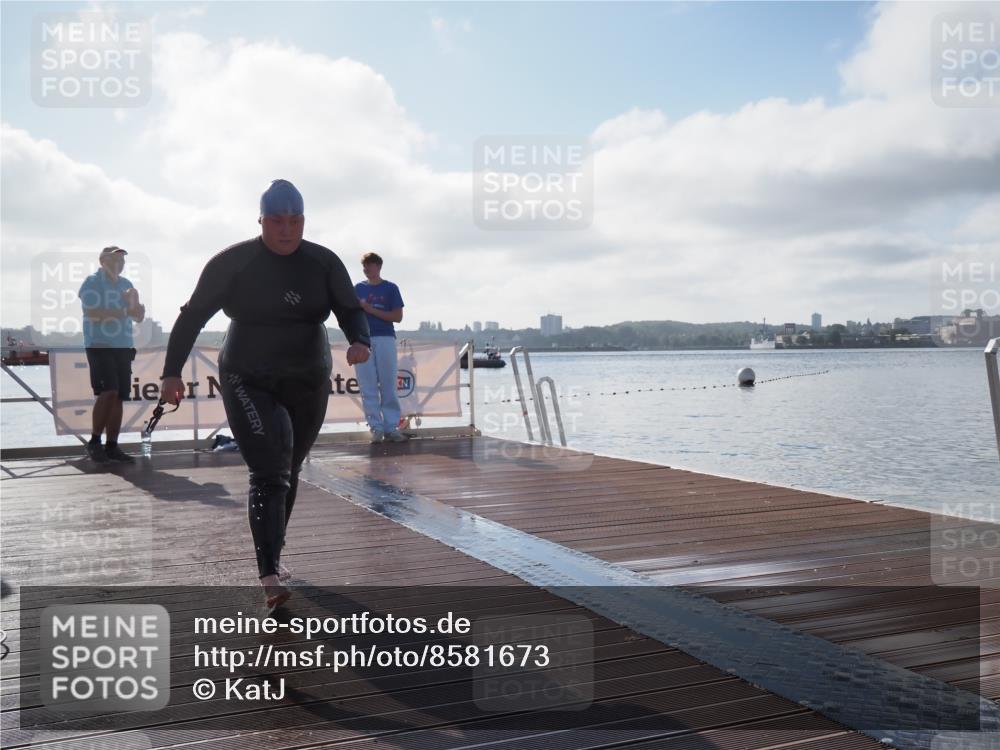 17.08.2025 - KN Förde Triathlon 2025 KatJ http://msf.ph/oto/8581673 17.08.2025 09:33:31 Schwimmen 238, 238 meine-sportfotos.de
