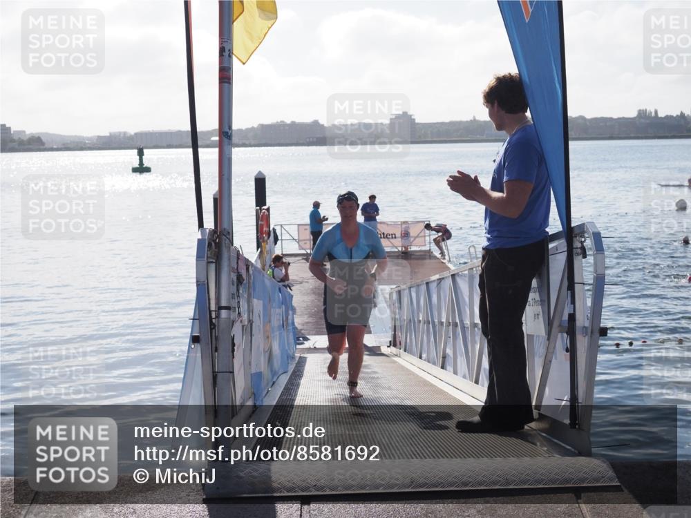 17.08.2025 - KN Förde Triathlon 2025 MichiJ http://msf.ph/oto/8581692 17.08.2025 09:20:33 Schwimmen 196, 211, 188, 211, 228, 240, 241 meine-sportfotos.de