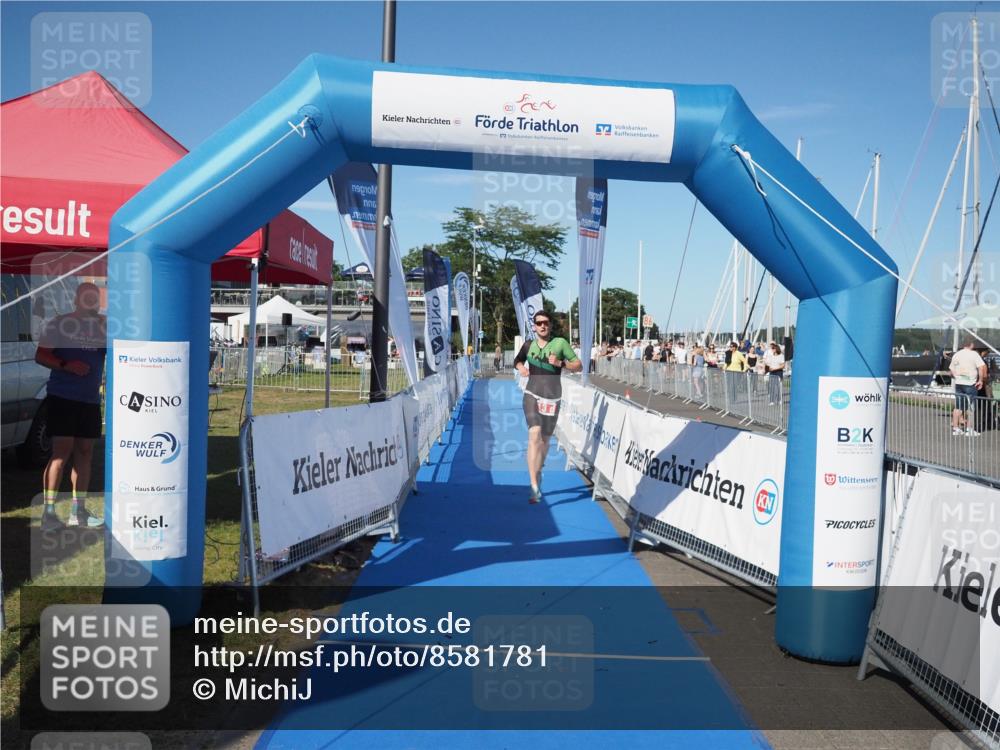 17.08.2025 - KN Förde Triathlon 2025 MichiJ http://msf.ph/oto/8581781 17.08.2025 16:32:29 Laufen 13 meine-sportfotos.de