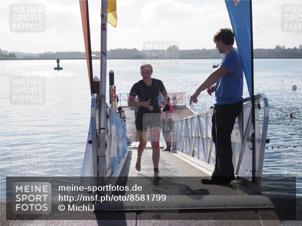 17.08.2025 - KN Förde Triathlon 2025 MichiJ http://msf.ph/oto/8581799 17.08.2025 09:20:45 Schwimmen 188, 211, 240, 241, 188, 197, 205, 228, 241 meine-sportfotos.de