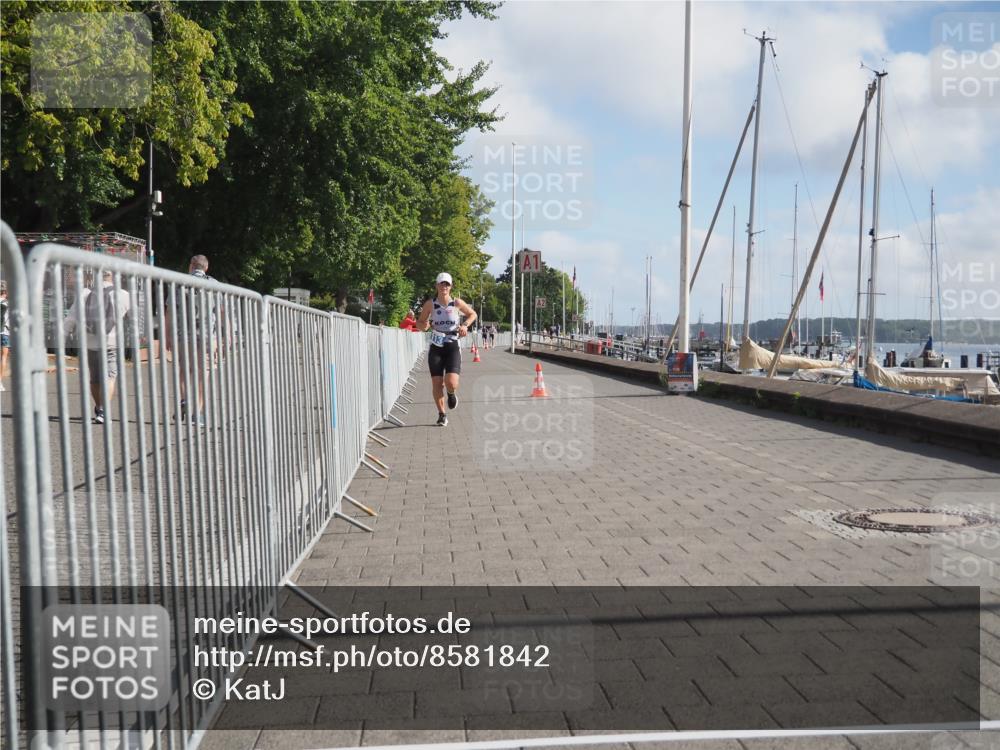 17.08.2025 - KN Förde Triathlon 2025 KatJ http://msf.ph/oto/8581842 17.08.2025 09:59:03 Laufen 113, 114 meine-sportfotos.de
