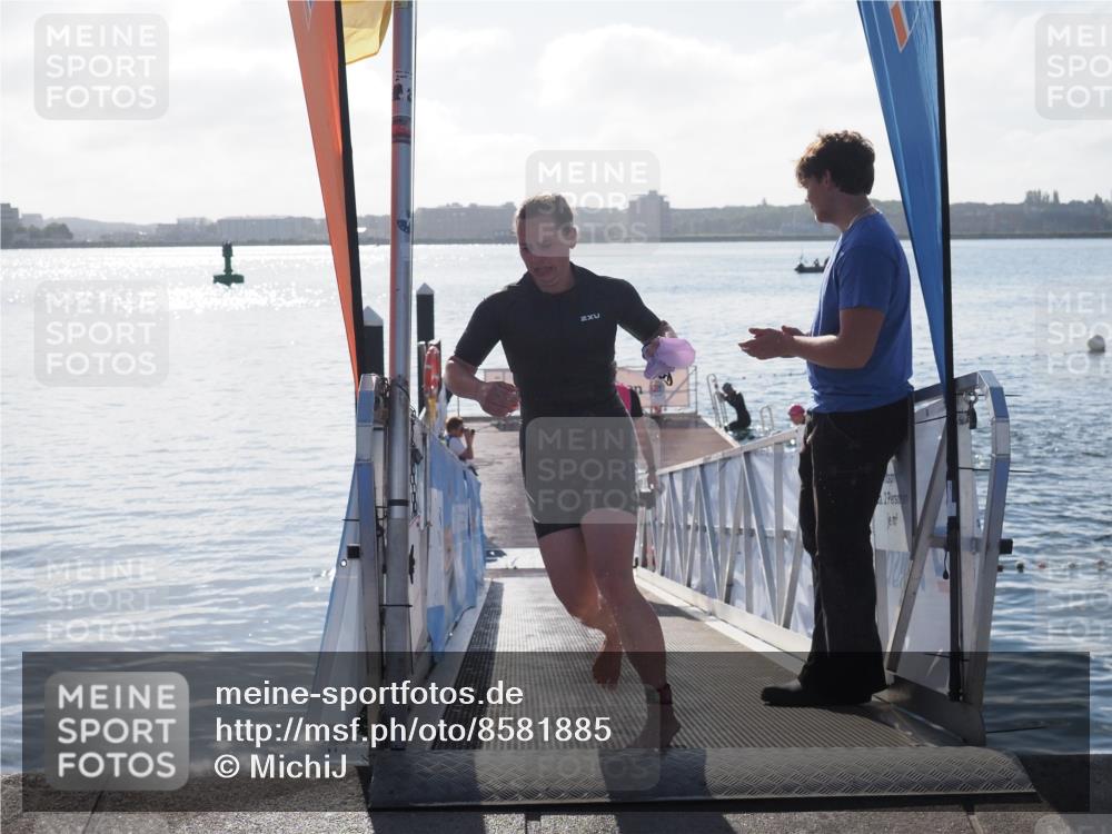 17.08.2025 - KN Förde Triathlon 2025 MichiJ http://msf.ph/oto/8581885 17.08.2025 09:20:50 Schwimmen 188, 228, 240, 241, 197, 200, 205, 223, 228 meine-sportfotos.de