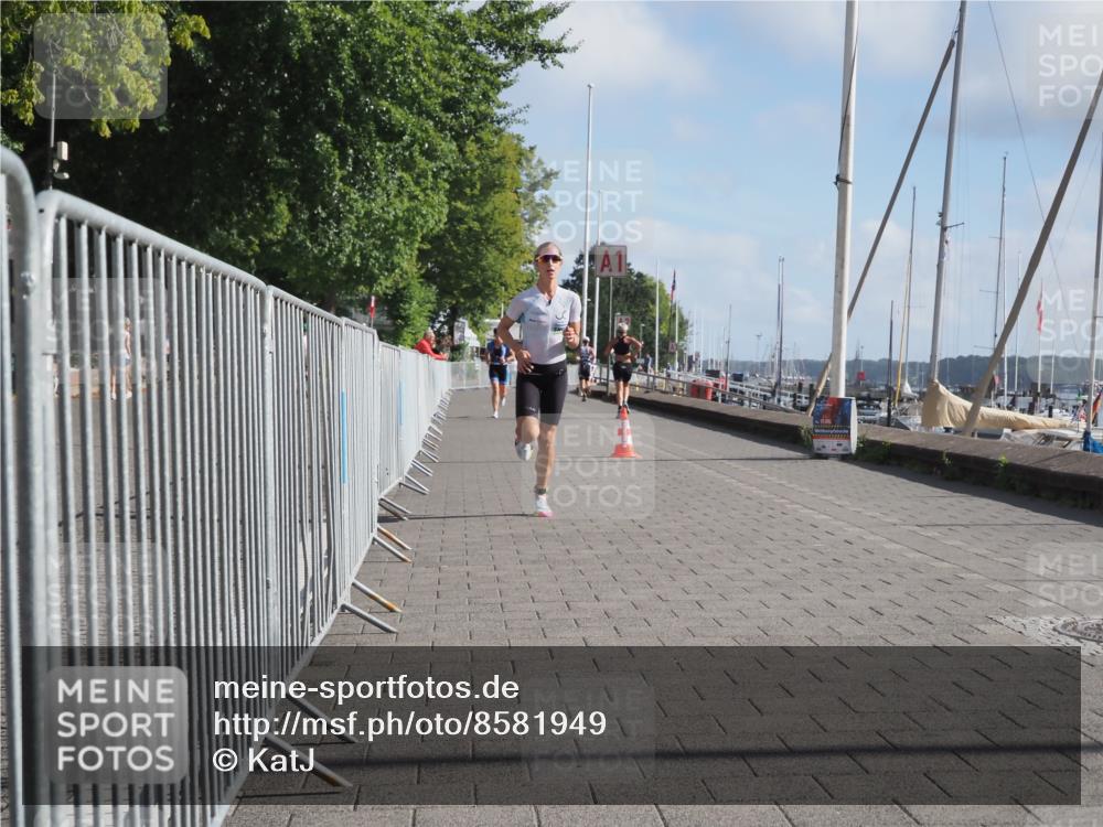 17.08.2025 - KN Förde Triathlon 2025 KatJ http://msf.ph/oto/8581949 17.08.2025 09:59:23 Laufen 105 meine-sportfotos.de