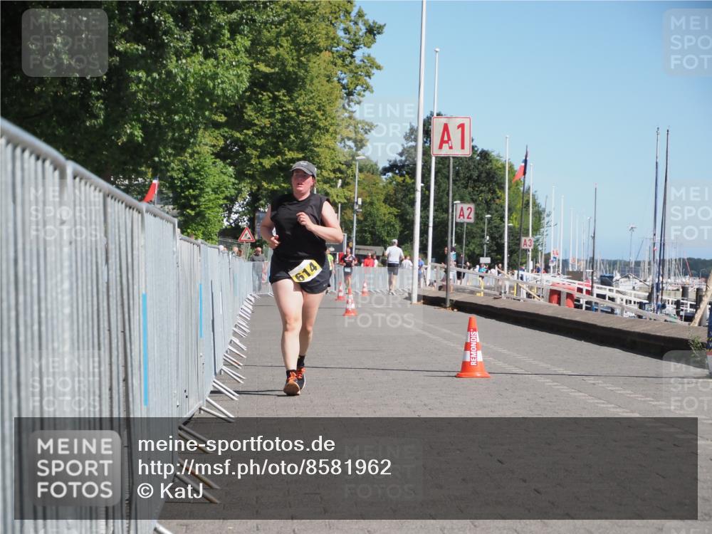 17.08.2025 - KN Förde Triathlon 2025 KatJ http://msf.ph/oto/8581962 17.08.2025 12:22:57 Laufen 614 meine-sportfotos.de