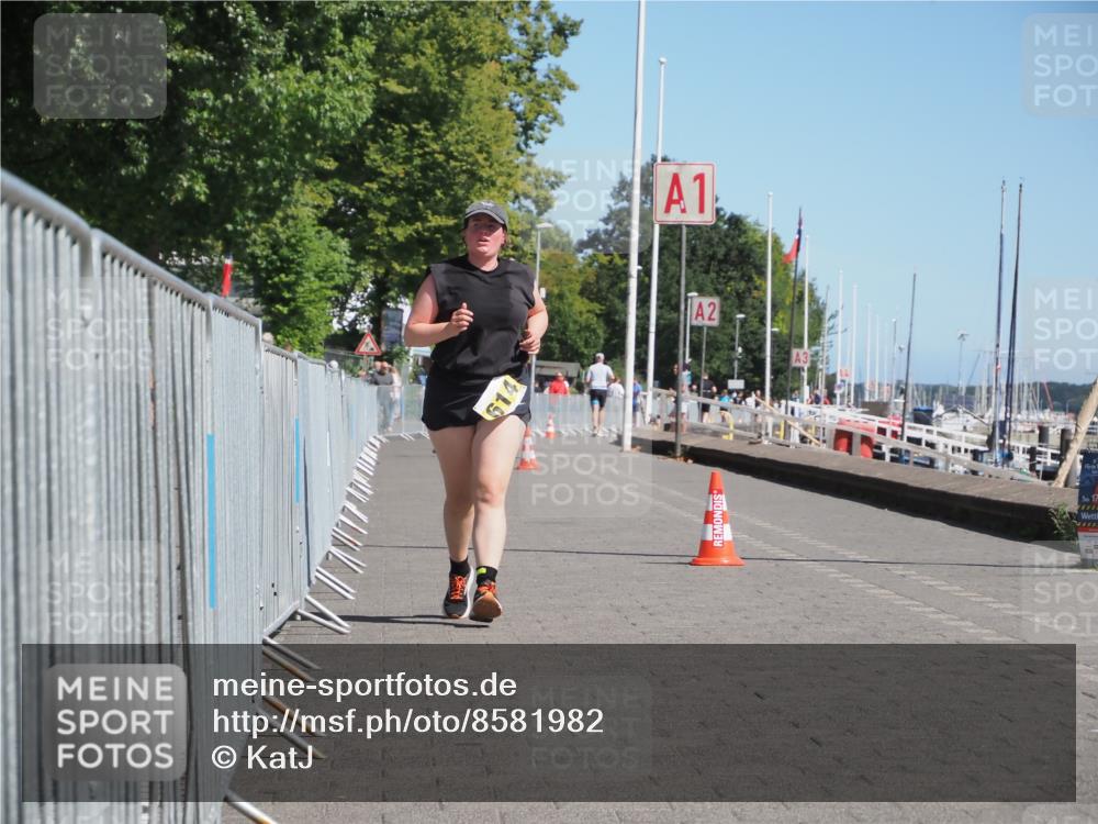17.08.2025 - KN Förde Triathlon 2025 KatJ http://msf.ph/oto/8581982 17.08.2025 12:22:58 Laufen 614 meine-sportfotos.de