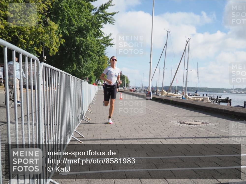 17.08.2025 - KN Förde Triathlon 2025 KatJ http://msf.ph/oto/8581983 17.08.2025 09:59:25 Laufen 105, 109 meine-sportfotos.de