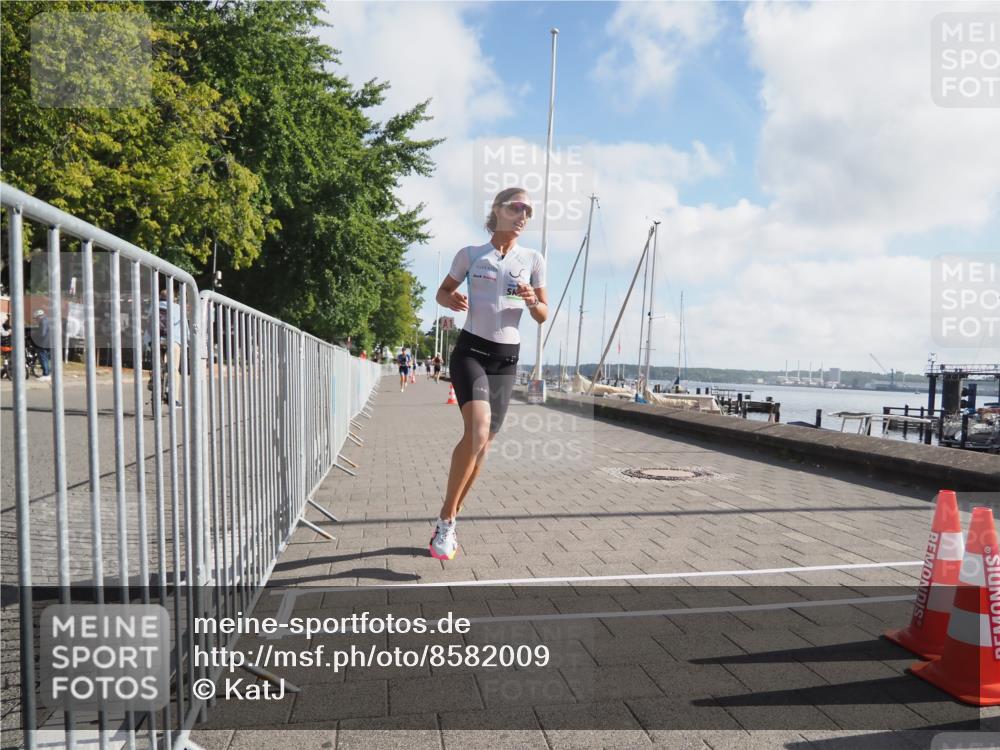 17.08.2025 - KN Förde Triathlon 2025 KatJ http://msf.ph/oto/8582009 17.08.2025 09:59:26 Laufen 105, 109 meine-sportfotos.de