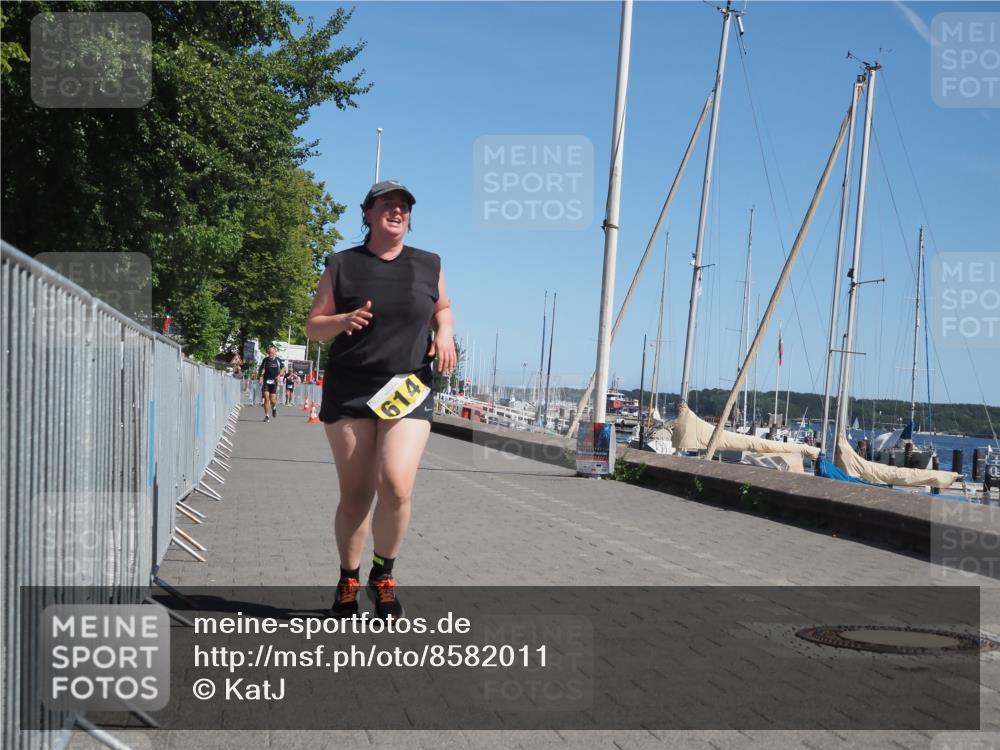 17.08.2025 - KN Förde Triathlon 2025 KatJ http://msf.ph/oto/8582011 17.08.2025 12:23:01 Laufen 614 meine-sportfotos.de