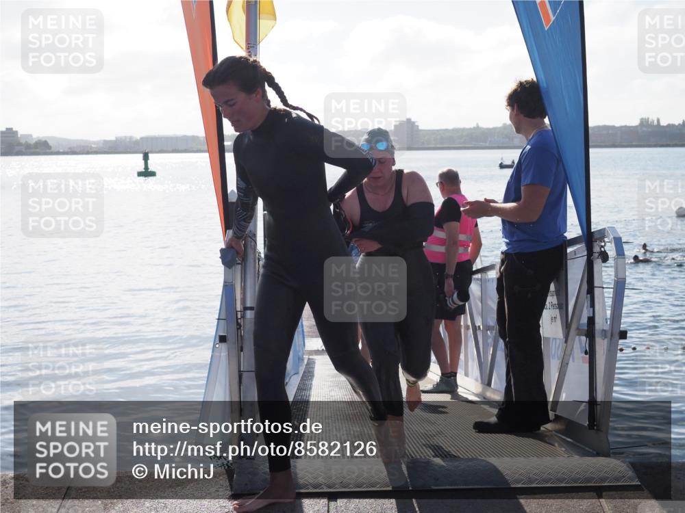 17.08.2025 - KN Förde Triathlon 2025 MichiJ http://msf.ph/oto/8582126 17.08.2025 09:21:07 Schwimmen 197, 200, 205, 216, 223, 216, 223 meine-sportfotos.de