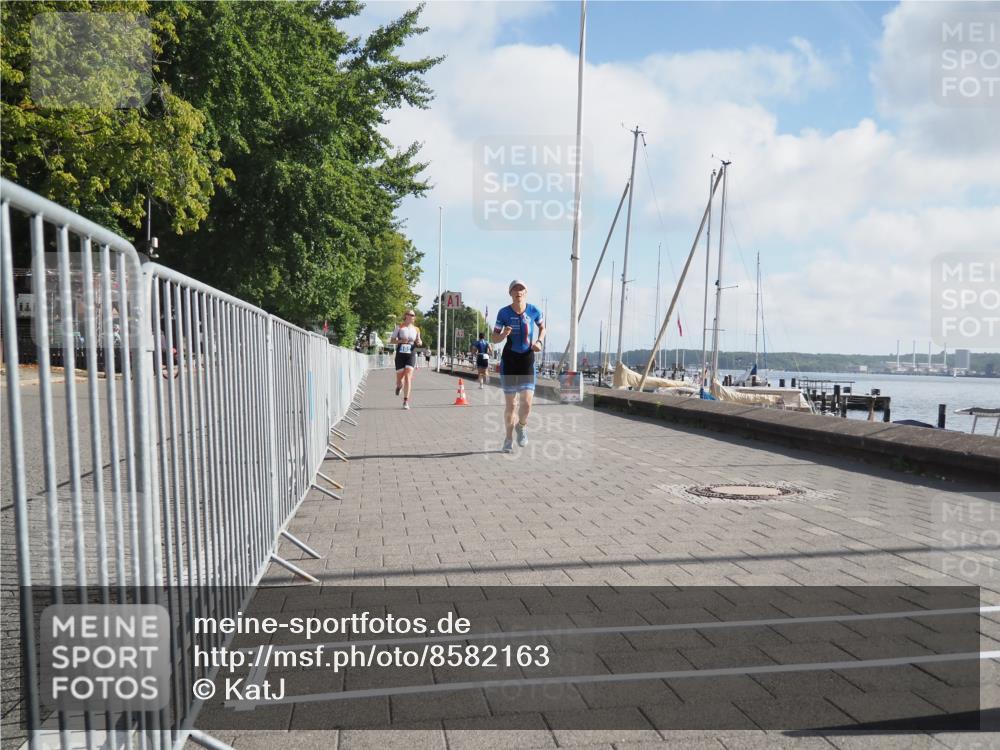 17.08.2025 - KN Förde Triathlon 2025 KatJ http://msf.ph/oto/8582163 17.08.2025 09:59:46 Laufen 103, 108 meine-sportfotos.de