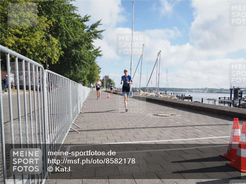 17.08.2025 - KN Förde Triathlon 2025 KatJ http://msf.ph/oto/8582178 17.08.2025 09:59:46 Laufen 103, 108 meine-sportfotos.de