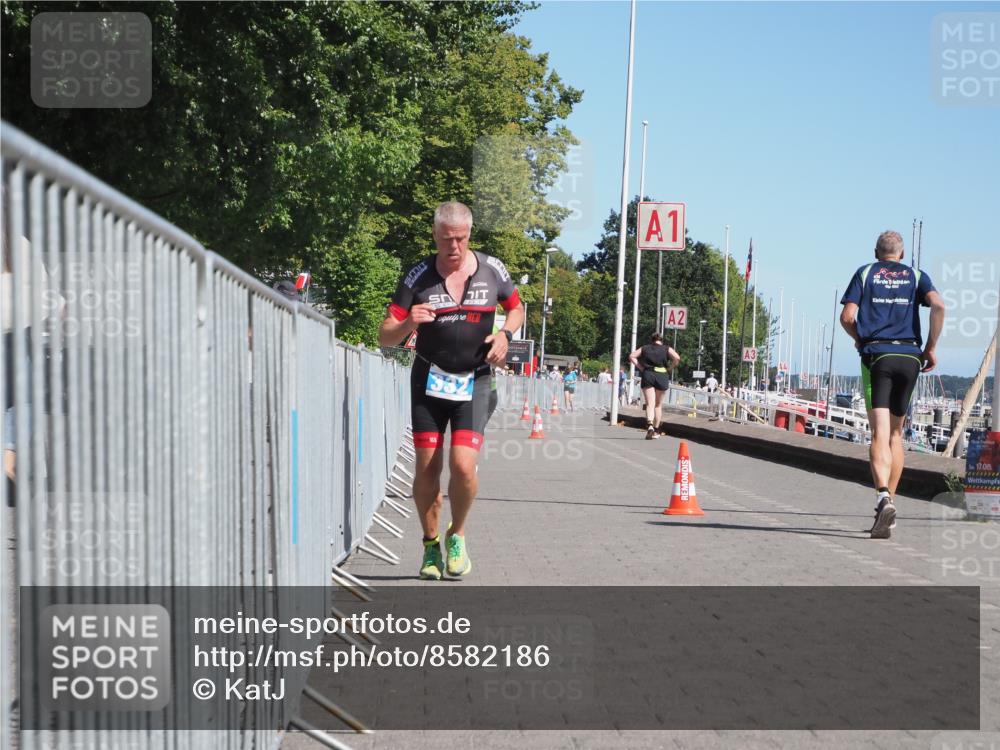17.08.2025 - KN Förde Triathlon 2025 KatJ http://msf.ph/oto/8582186 17.08.2025 12:23:27 Laufen 332, 634 meine-sportfotos.de