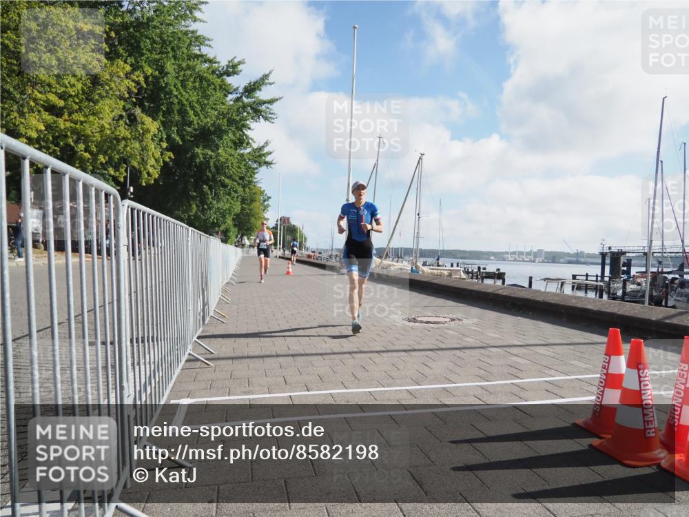 17.08.2025 - KN Förde Triathlon 2025 KatJ http://msf.ph/oto/8582198 17.08.2025 09:59:47 Laufen 103, 108 meine-sportfotos.de