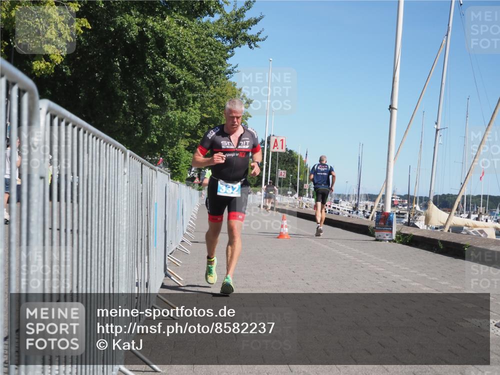 17.08.2025 - KN Förde Triathlon 2025 KatJ http://msf.ph/oto/8582237 17.08.2025 12:23:28 Laufen 332, 634 meine-sportfotos.de
