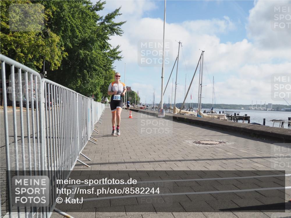 17.08.2025 - KN Förde Triathlon 2025 KatJ http://msf.ph/oto/8582244 17.08.2025 09:59:50 Laufen 103, 108 meine-sportfotos.de