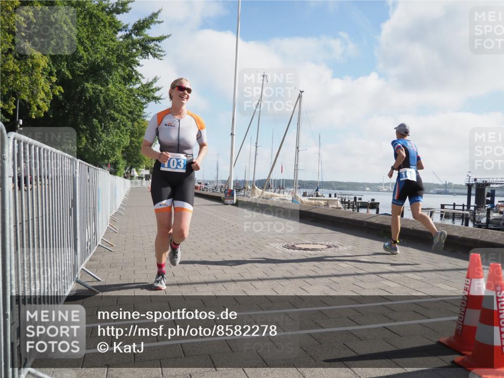 17.08.2025 - KN Förde Triathlon 2025 KatJ http://msf.ph/oto/8582278 17.08.2025 09:59:51 Laufen 103 meine-sportfotos.de