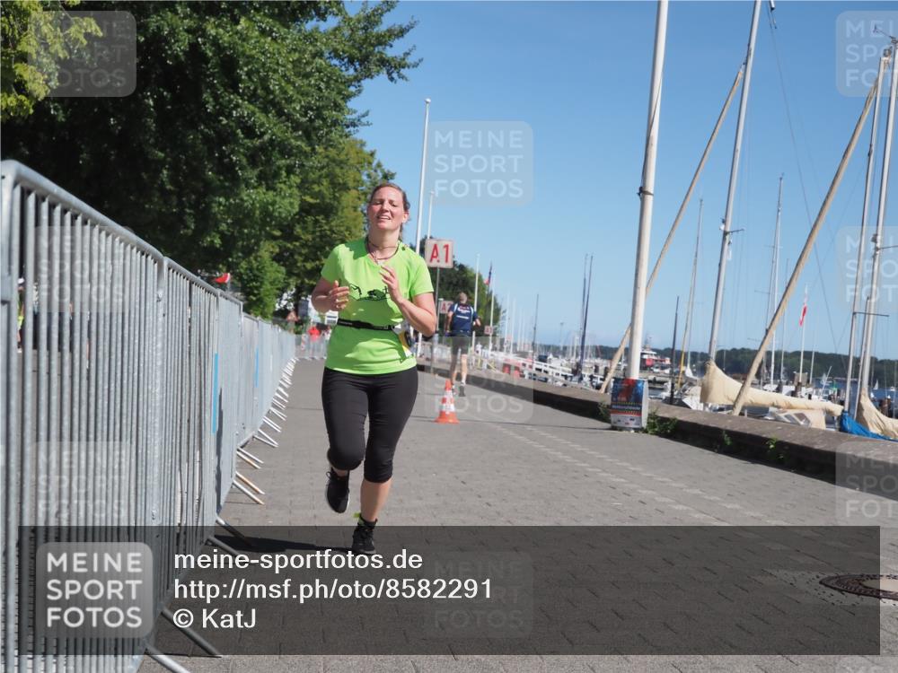 17.08.2025 - KN Förde Triathlon 2025 KatJ http://msf.ph/oto/8582291 17.08.2025 12:23:32 Laufen 332, 634 meine-sportfotos.de