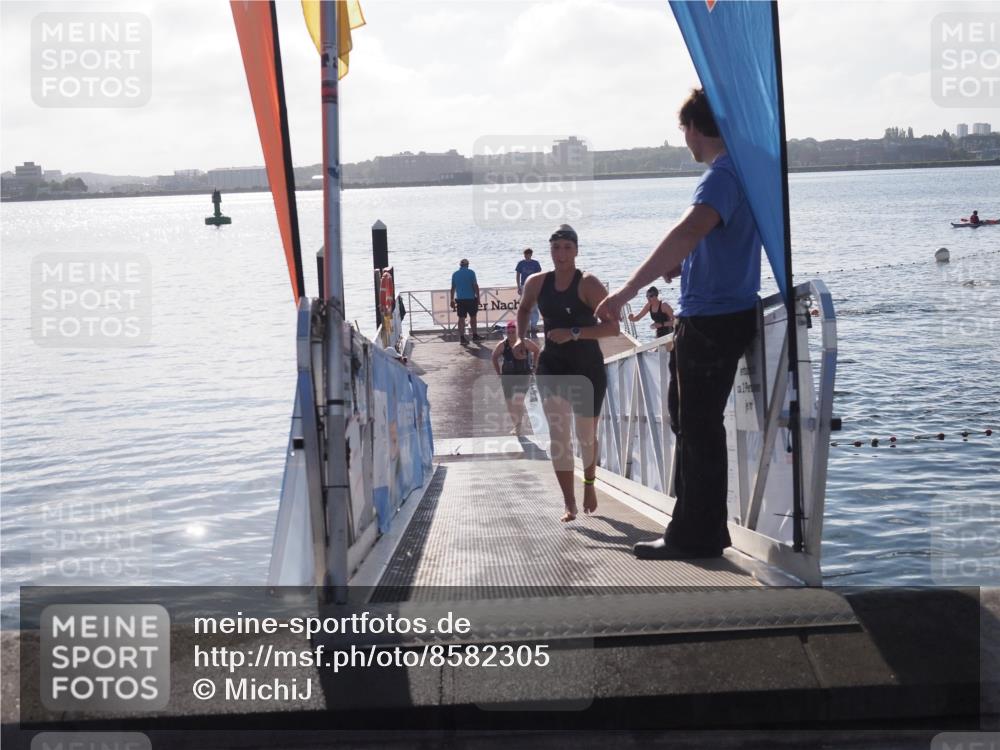 17.08.2025 - KN Förde Triathlon 2025 MichiJ http://msf.ph/oto/8582305 17.08.2025 09:21:31 Schwimmen 171, 194, 201, 194, 201, 230 meine-sportfotos.de