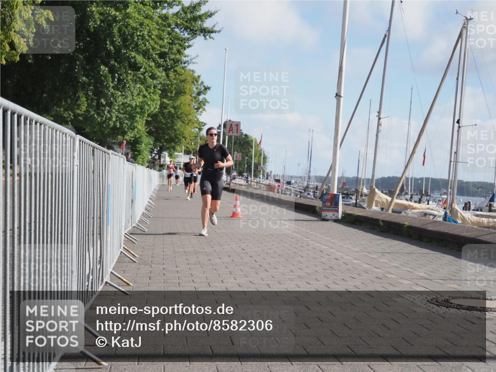 17.08.2025 - KN Förde Triathlon 2025 KatJ http://msf.ph/oto/8582306 17.08.2025 10:00:29 Laufen 106, 133, 136 meine-sportfotos.de