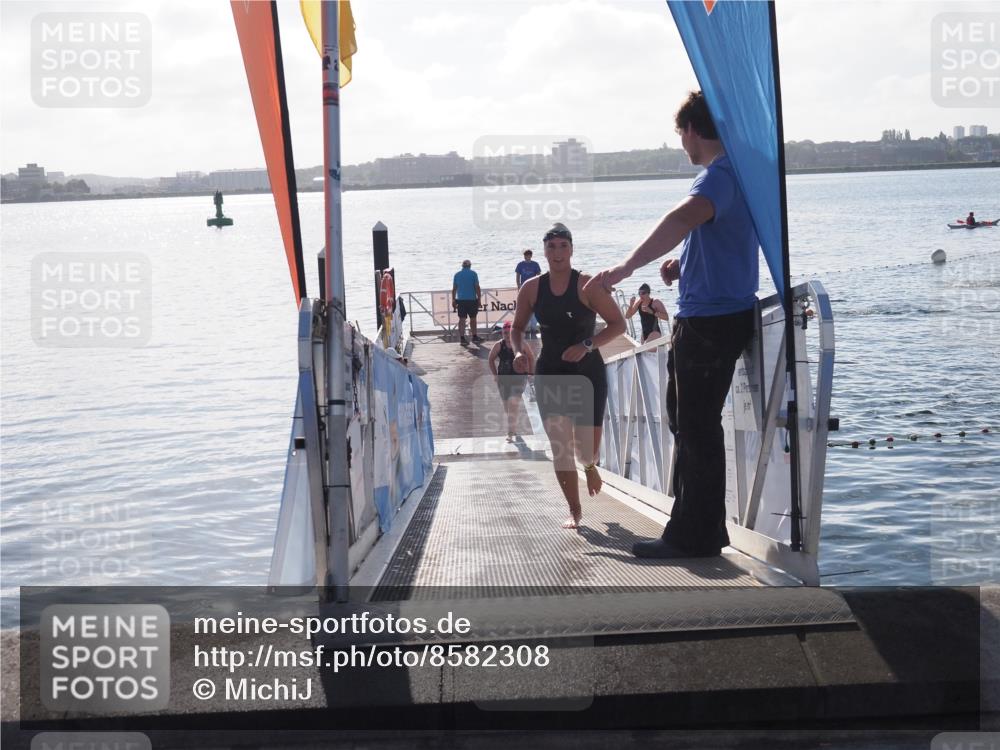 17.08.2025 - KN Förde Triathlon 2025 MichiJ http://msf.ph/oto/8582308 17.08.2025 09:21:31 Schwimmen 171, 194, 201, 194, 201, 230 meine-sportfotos.de
