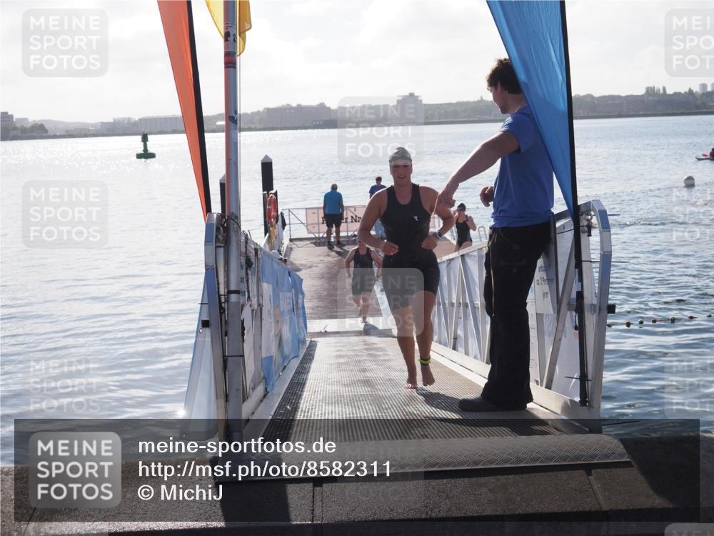 17.08.2025 - KN Förde Triathlon 2025 MichiJ http://msf.ph/oto/8582311 17.08.2025 09:21:31 Schwimmen 171, 194, 201, 194, 201, 230 meine-sportfotos.de