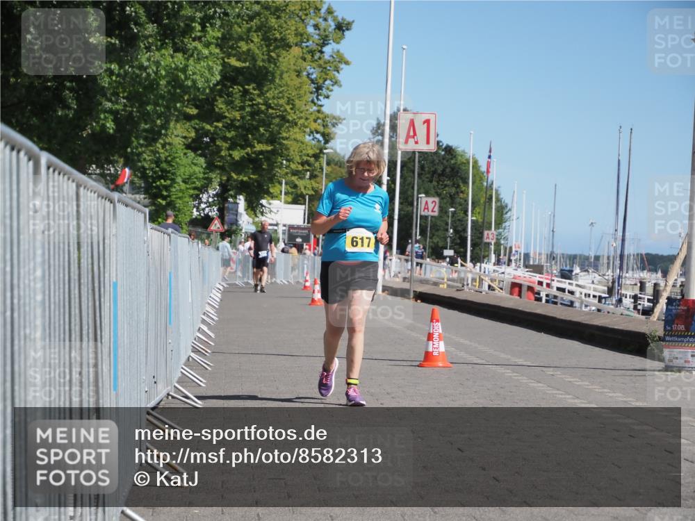 17.08.2025 - KN Förde Triathlon 2025 KatJ http://msf.ph/oto/8582313 17.08.2025 12:24:07 Laufen 617 meine-sportfotos.de
