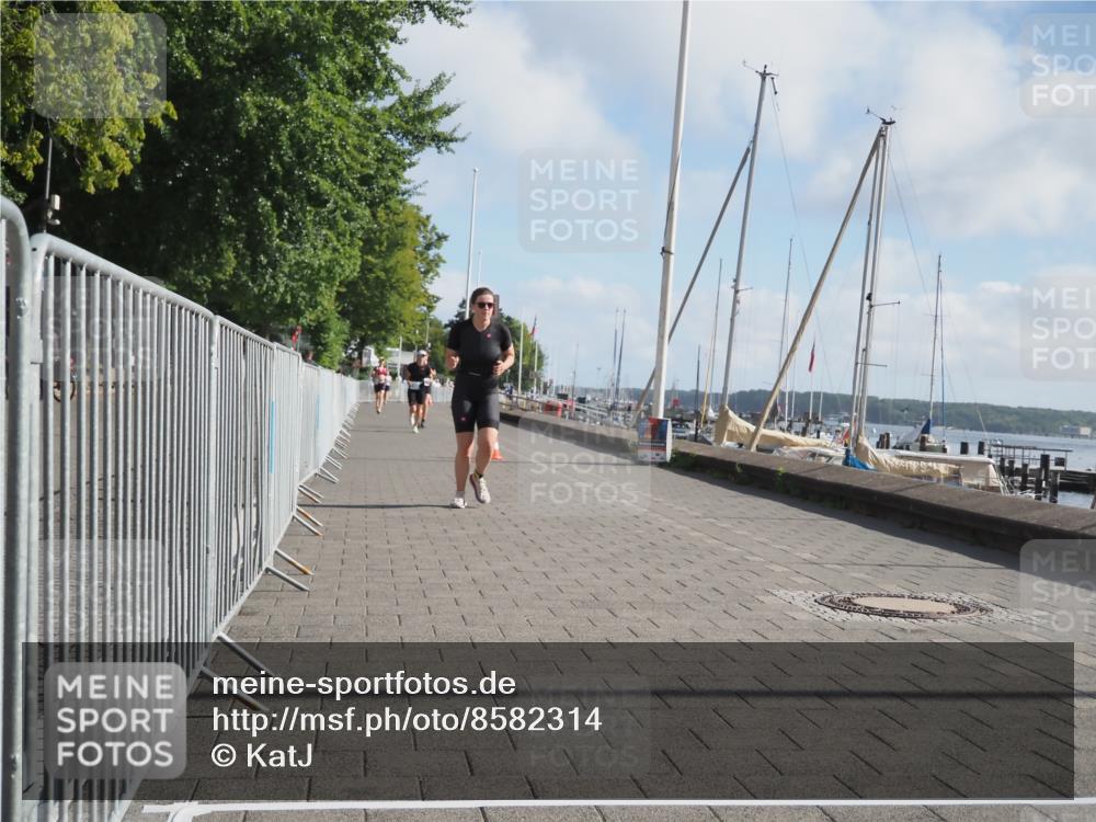 17.08.2025 - KN Förde Triathlon 2025 KatJ http://msf.ph/oto/8582314 17.08.2025 10:00:30 Laufen 106, 133, 136 meine-sportfotos.de