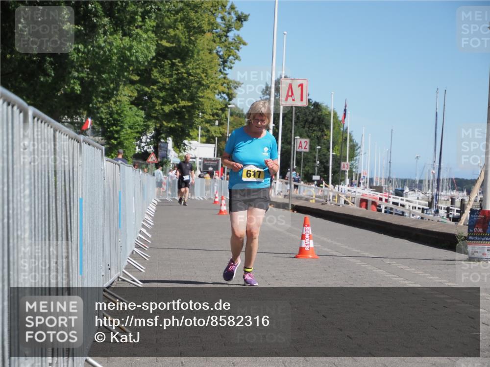 17.08.2025 - KN Förde Triathlon 2025 KatJ http://msf.ph/oto/8582316 17.08.2025 12:24:07 Laufen 617 meine-sportfotos.de