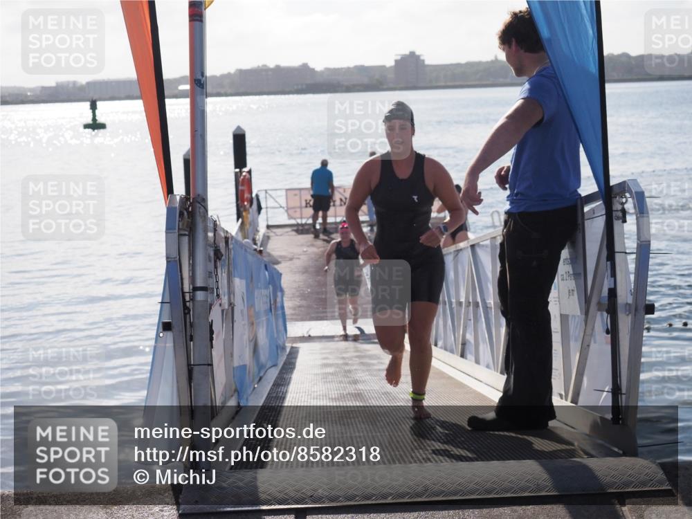 17.08.2025 - KN Förde Triathlon 2025 MichiJ http://msf.ph/oto/8582318 17.08.2025 09:21:32 Schwimmen 171, 194, 201, 194, 201, 230 meine-sportfotos.de