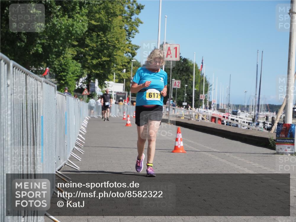 17.08.2025 - KN Förde Triathlon 2025 KatJ http://msf.ph/oto/8582322 17.08.2025 12:24:07 Laufen 617 meine-sportfotos.de