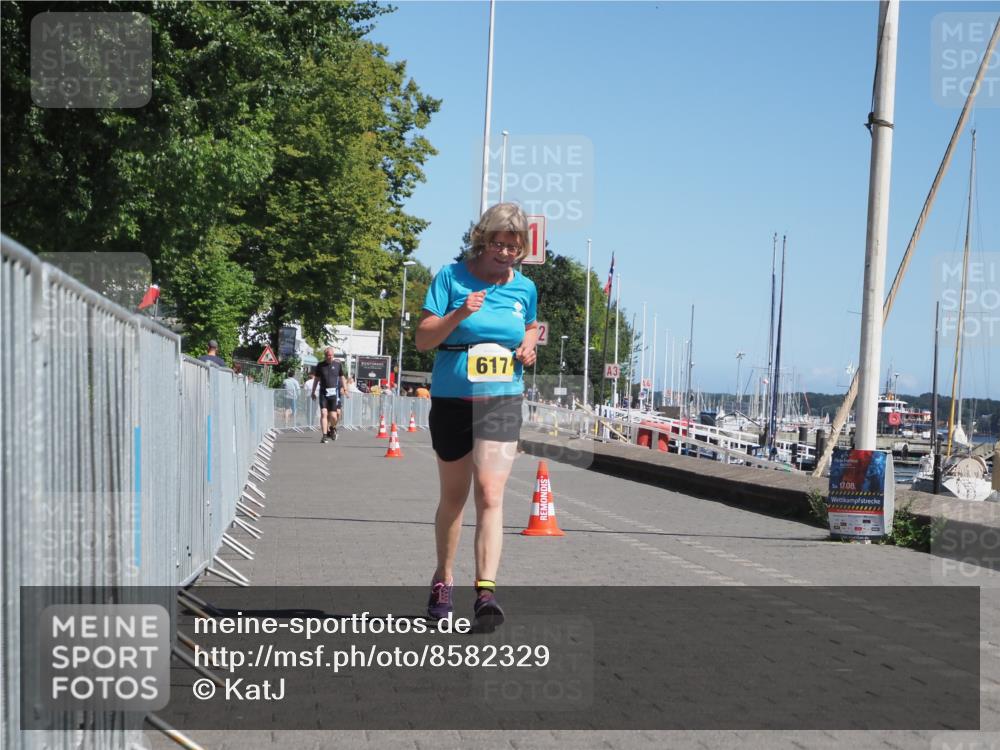 17.08.2025 - KN Förde Triathlon 2025 KatJ http://msf.ph/oto/8582329 17.08.2025 12:24:08 Laufen 617 meine-sportfotos.de