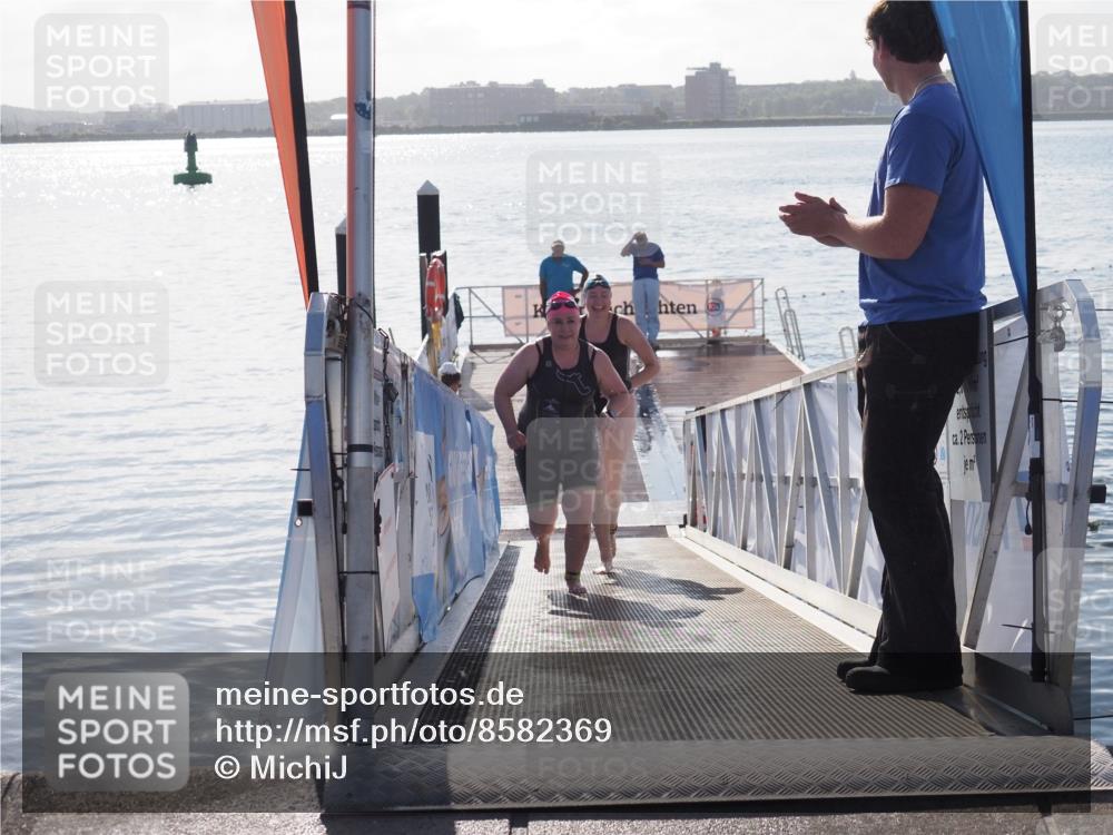 17.08.2025 - KN Förde Triathlon 2025 MichiJ http://msf.ph/oto/8582369 17.08.2025 09:21:36 Schwimmen 171, 194, 201, 230, 194, 230 meine-sportfotos.de