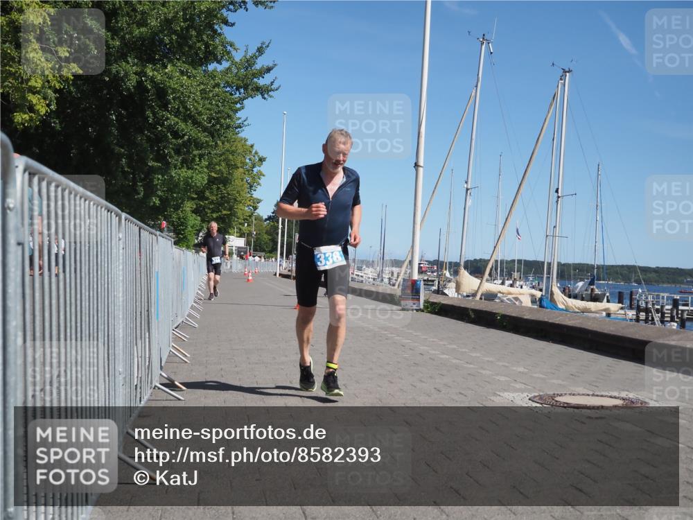 17.08.2025 - KN Förde Triathlon 2025 KatJ http://msf.ph/oto/8582393 17.08.2025 12:24:27 Laufen 338, 344 meine-sportfotos.de
