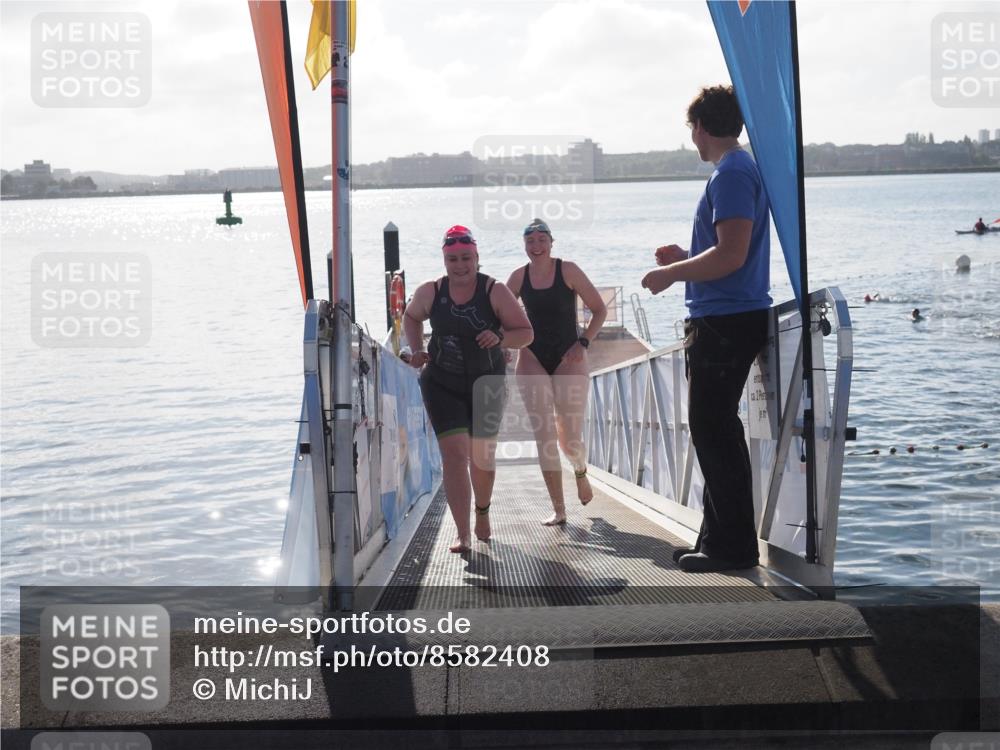 17.08.2025 - KN Förde Triathlon 2025 MichiJ http://msf.ph/oto/8582408 17.08.2025 09:21:37 Schwimmen 171, 194, 201, 230, 230, 244 meine-sportfotos.de