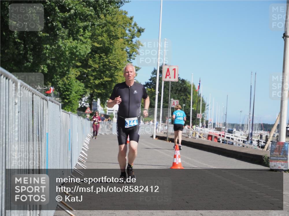 17.08.2025 - KN Förde Triathlon 2025 KatJ http://msf.ph/oto/8582412 17.08.2025 12:24:31 Laufen 338, 344 meine-sportfotos.de