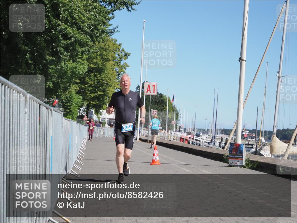 17.08.2025 - KN Förde Triathlon 2025 KatJ http://msf.ph/oto/8582426 17.08.2025 12:24:31 Laufen 338, 344 meine-sportfotos.de
