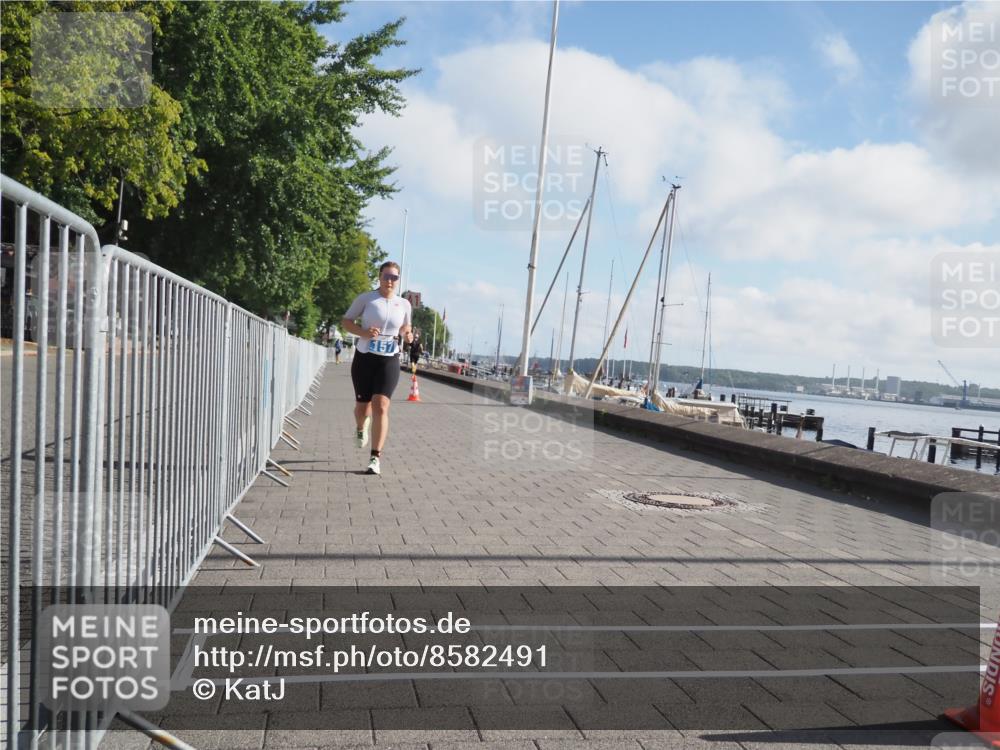 17.08.2025 - KN Förde Triathlon 2025 KatJ http://msf.ph/oto/8582491 17.08.2025 10:00:52 Laufen 157 meine-sportfotos.de
