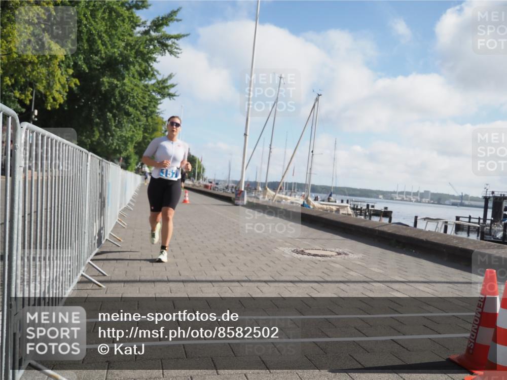 17.08.2025 - KN Förde Triathlon 2025 KatJ http://msf.ph/oto/8582502 17.08.2025 10:00:52 Laufen 157 meine-sportfotos.de