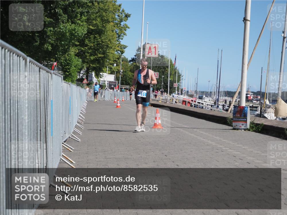 17.08.2025 - KN Förde Triathlon 2025 KatJ http://msf.ph/oto/8582535 17.08.2025 12:25:42 Laufen 351 meine-sportfotos.de