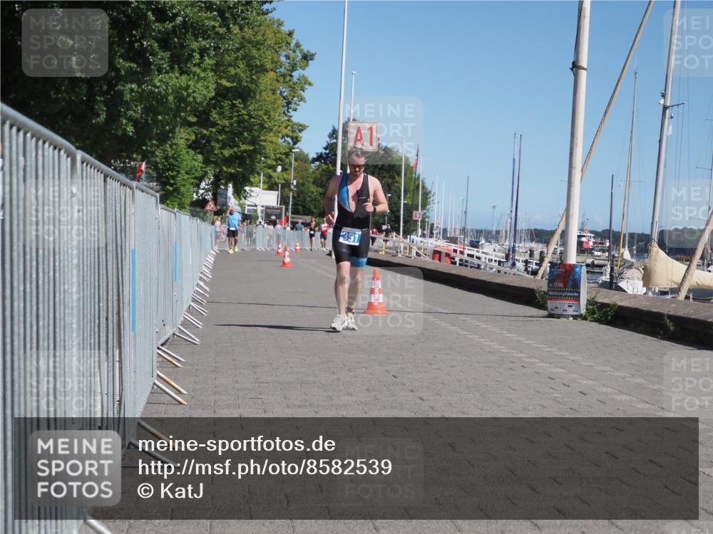 17.08.2025 - KN Förde Triathlon 2025 KatJ http://msf.ph/oto/8582539 17.08.2025 12:25:42 Laufen 351 meine-sportfotos.de