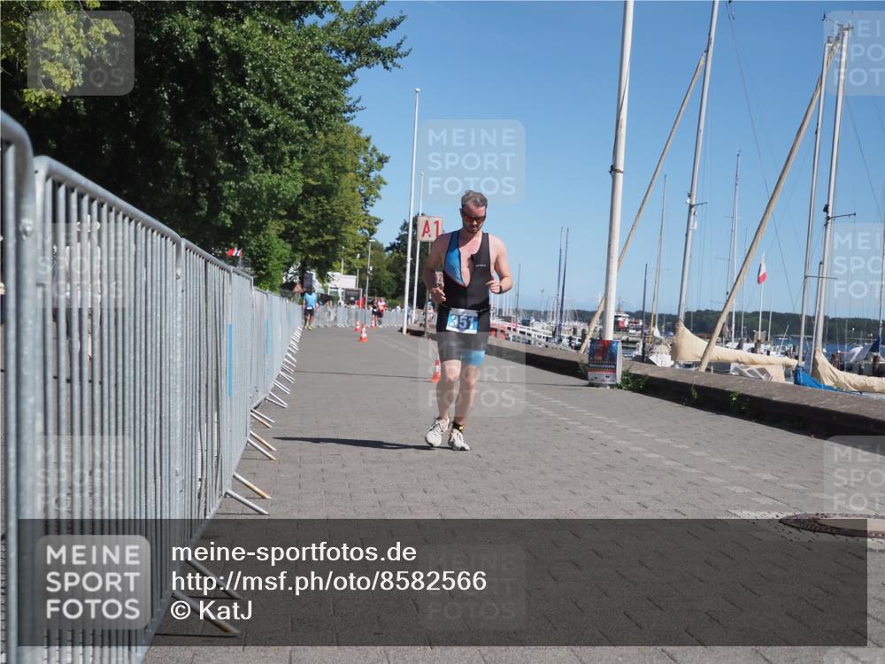 17.08.2025 - KN Förde Triathlon 2025 KatJ http://msf.ph/oto/8582566 17.08.2025 12:25:45 Laufen 351 meine-sportfotos.de